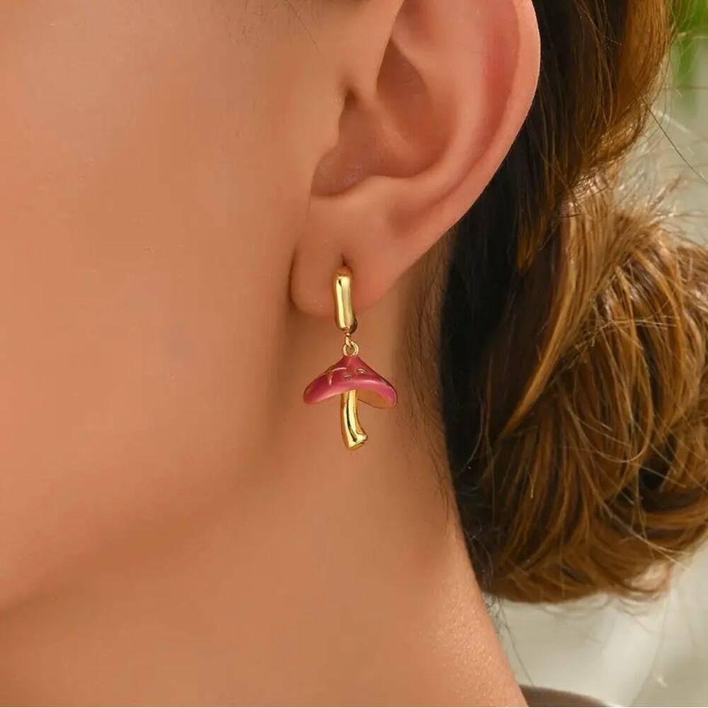 Mushroom Earrings Women Gold Tone Dangle Charm Burgundy Enamel Star